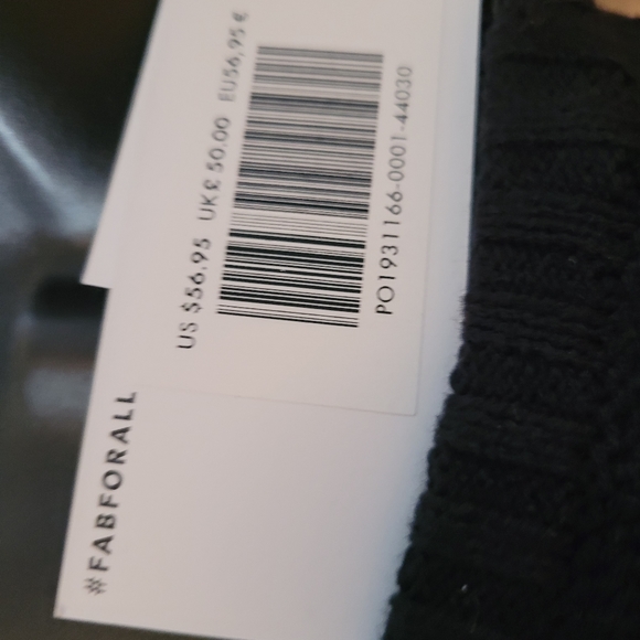 Lip ๐ sequence knit Sweater - Picture 8 of 10